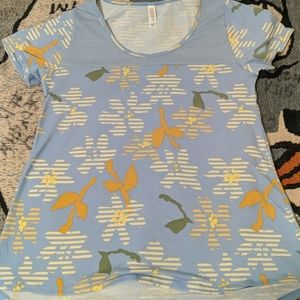 Lularoe classic tee